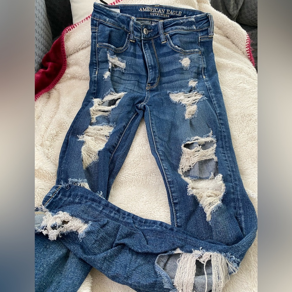 American Eagle super stretch ripped skinny jeans